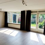 Huur 4 slaapkamer huis van 143 m² in Capelle