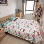 Rent 1 bedroom flat in Woking