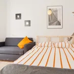 Rent 5 bedroom apartment in Valencia