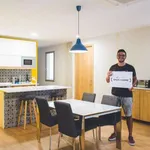 Rent a room of 220 m² in madrid