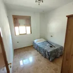 Alquilo 3 dormitorio casa de 100 m² en Baeza