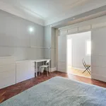 Rent 14 bedroom apartment in Lisbon