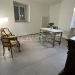 Rent 3 bedroom house of 110 m² in Invorio