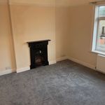 Rent 3 bedroom flat in East Of England