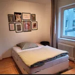 Rent a room of 100 m² in Berlin