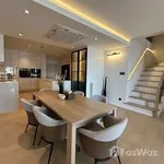 Rent 3 bedroom house of 215 m² in Bangkok