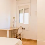 Rent a room of 107 m² in valencia