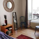 Appartement de 43 m² avec 3 chambre(s) en location à Paris