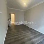 Affitto 5 camera appartamento di 120 m² in Alessandria