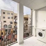 Rent a room of 90 m² in barcelona