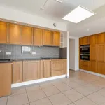 Rent 2 bedroom apartment in Jambes