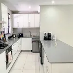 Rent 2 bedroom apartment of 146 m² in Johannesburg