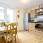 Rent 2 bedroom apartment in Scotland