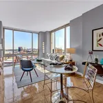 Rent 3 bedroom apartment of 122 m² in New York