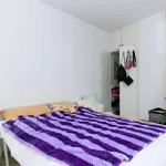 Rent a room of 120 m² in granada