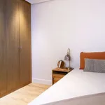 Rent 3 bedroom apartment of 145 m² in madrid