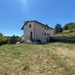 Rent 5 bedroom house of 120 m² in Rignano Flaminio