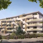 Rent 3 bedroom apartment of 71 m² in VOIRON