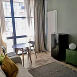 Rent 1 bedroom apartment of 28 m² in Milan