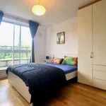 Rent a room of 60 m² in dublin