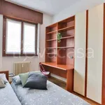 Rent 2 bedroom apartment of 100 m² in Milano