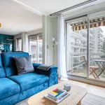 Rent 3 bedroom apartment of 1098 m² in Paris