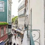 Rent 4 bedroom apartment of 62 m² in Lisboa