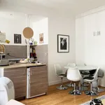 Rent 1 bedroom apartment of 420 m² in Paris