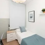 Rent a room of 112 m² in Valencia