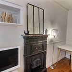 Appartement de 370 m² avec 1 chambre(s) en location à Paris