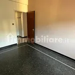 Rent 4 bedroom apartment of 90 m² in Genoa