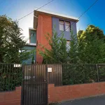 Rent 2 bedroom apartment in St Kilda