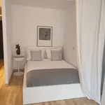 Miete 1 Schlafzimmer wohnung von 40 m² in Düsseldorf