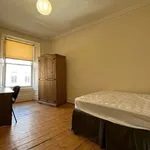 Rent 3 bedroom flat in Scotland