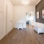 Rent 2 bedroom apartment of 102 m² in Florence