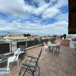 Affitto 3 camera appartamento di 80 m² in Rome