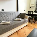 Rent 3 bedroom apartment in Bologna