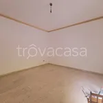 Affitto 5 camera appartamento di 185 m² in Reggio di Calabria