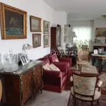 Rent 4 bedroom apartment of 212 m² in Νέα Ζωή