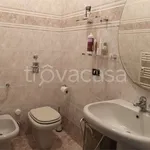 Rent 1 bedroom apartment of 45 m² in Milano