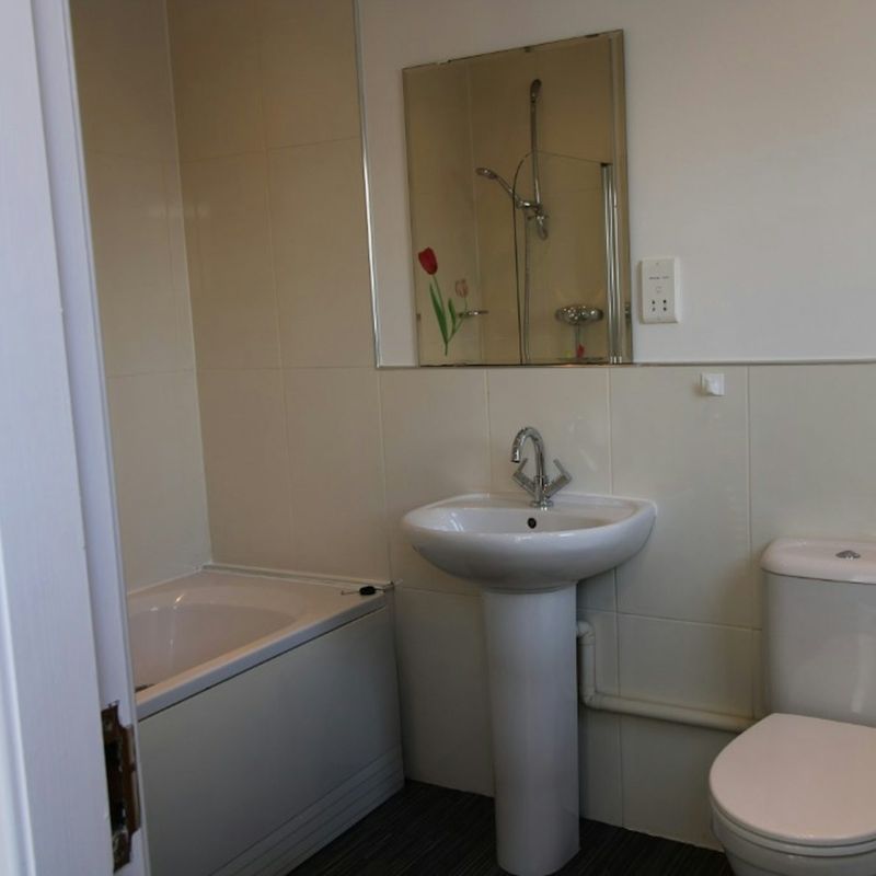 Flat to rent on James Street Falkirk,  FK2 Grahamston