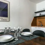 Rent 2 bedroom apartment of 90 m² in milan