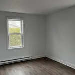 Rent 5 bedroom apartment in Magog