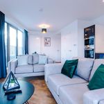 Rent 2 bedroom flat of 715 m² in Manchester