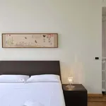 Rent 3 bedroom apartment of 80 m² in Milan