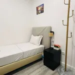 Rent a room in lisbon