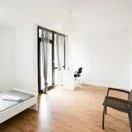 Rent 1 bedroom apartment of 15 m² in Düsseldorf