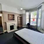 Rent 5 bedroom house in Swansea