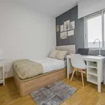 Rent a room of 130 m² in madrid