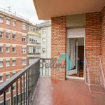 Rent 4 bedroom apartment of 144 m² in Oviedo